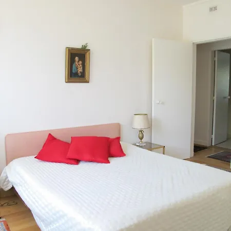Apartment Chic With Local Vibe And Metro Access *
