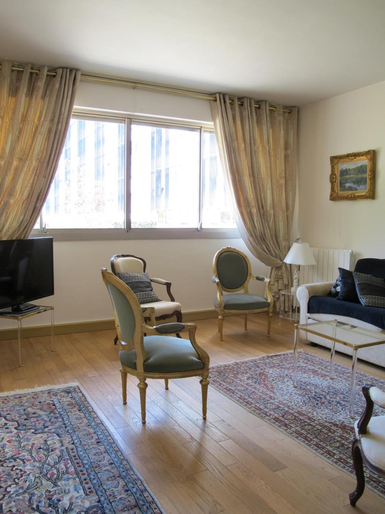 Appartamento Chic With Local Vibe And Metro Access *