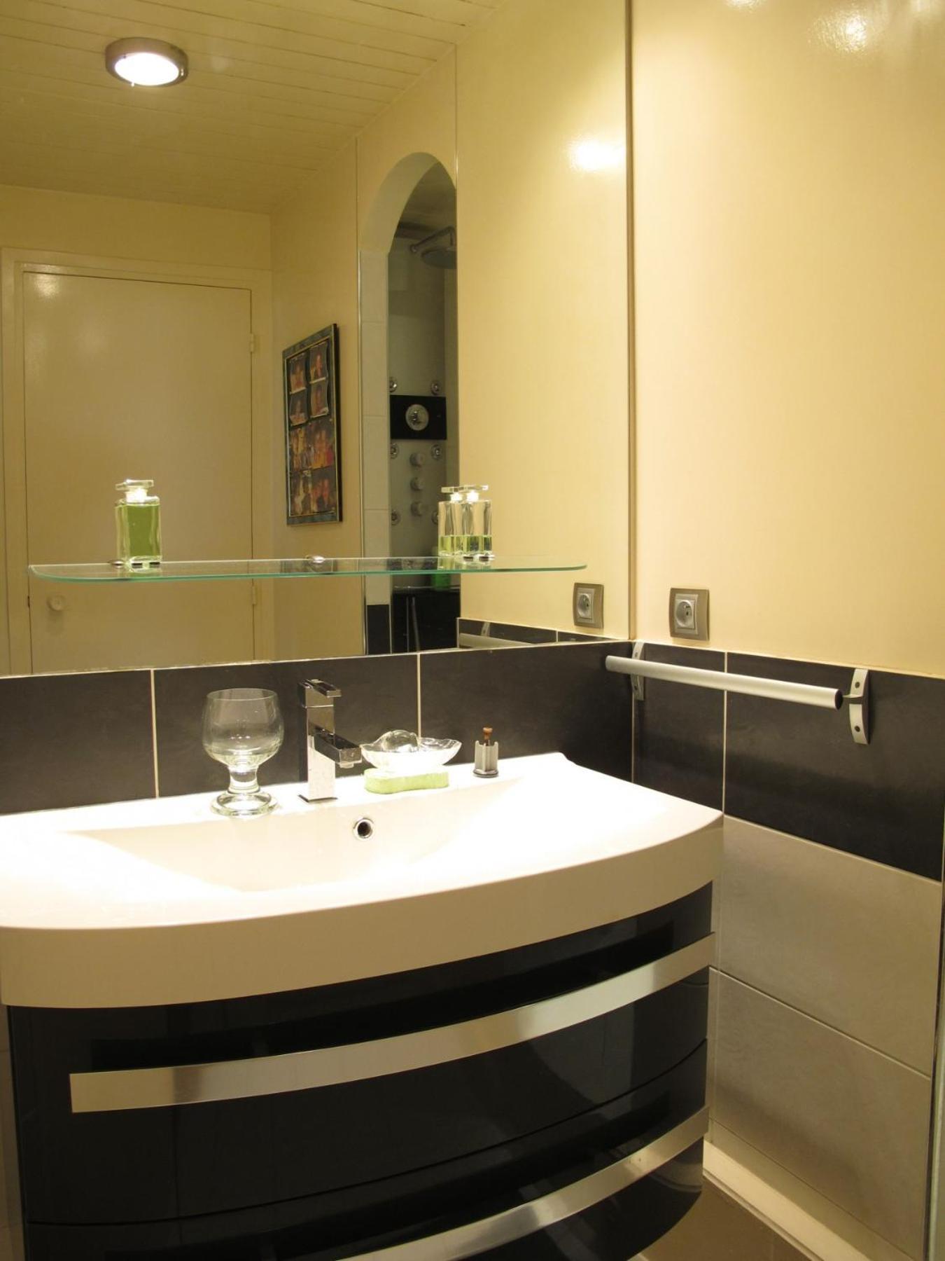 Chic With Local Vibe And Metro Access * Parigi