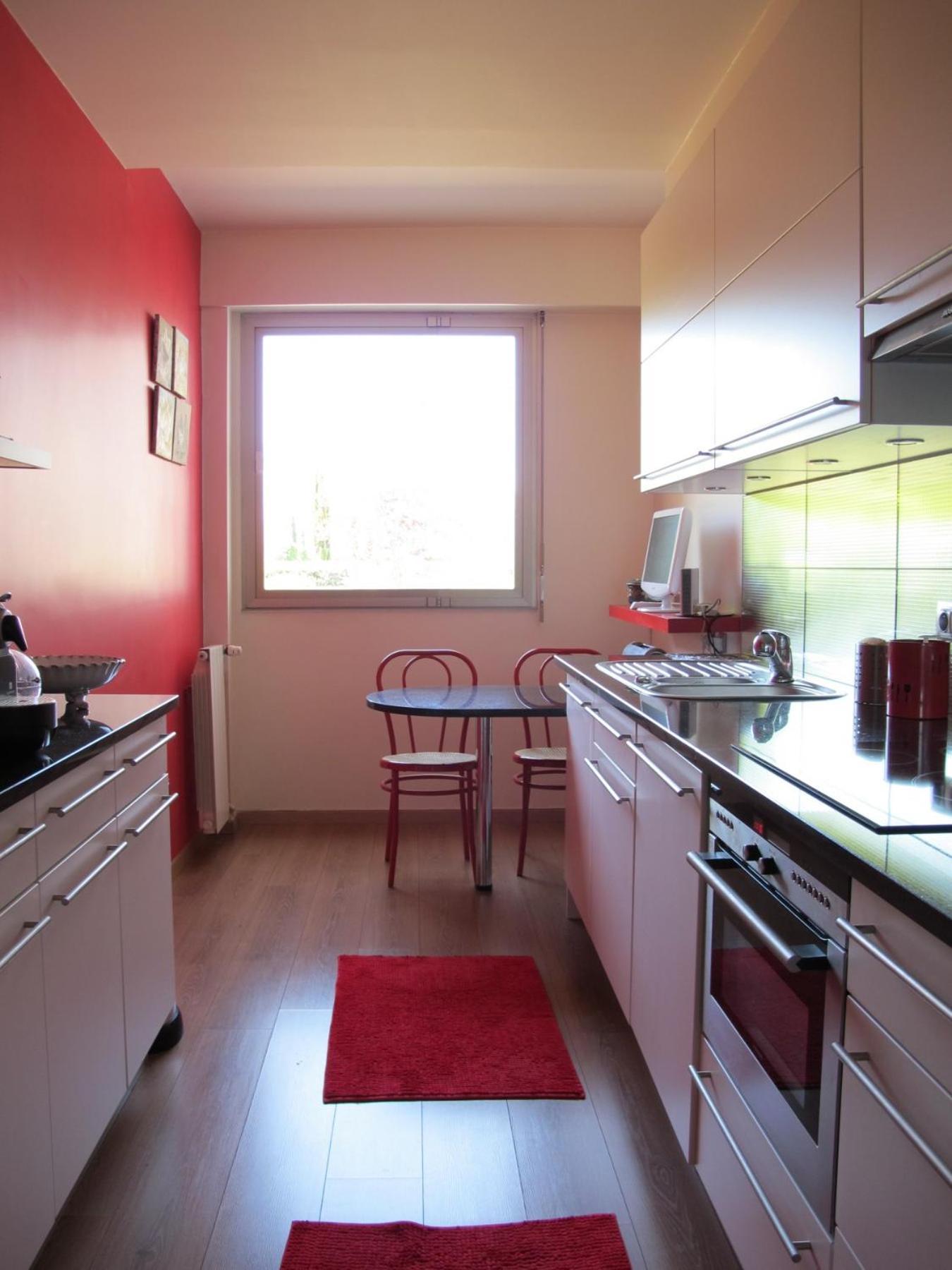 Chic With Local Vibe And Metro Access Appartamento *